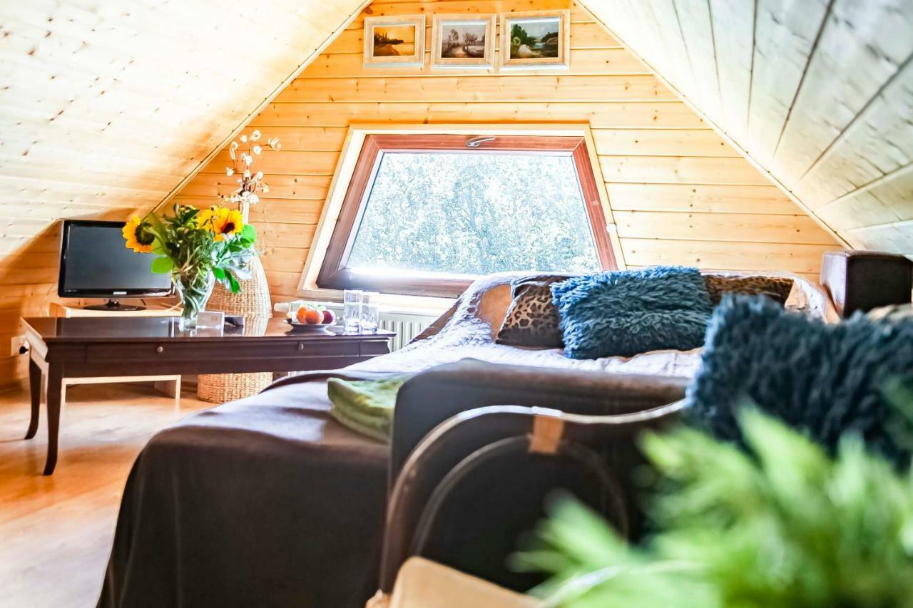 Lesniczowka Wiezyca I Domki Szymbark  Extérieur photo