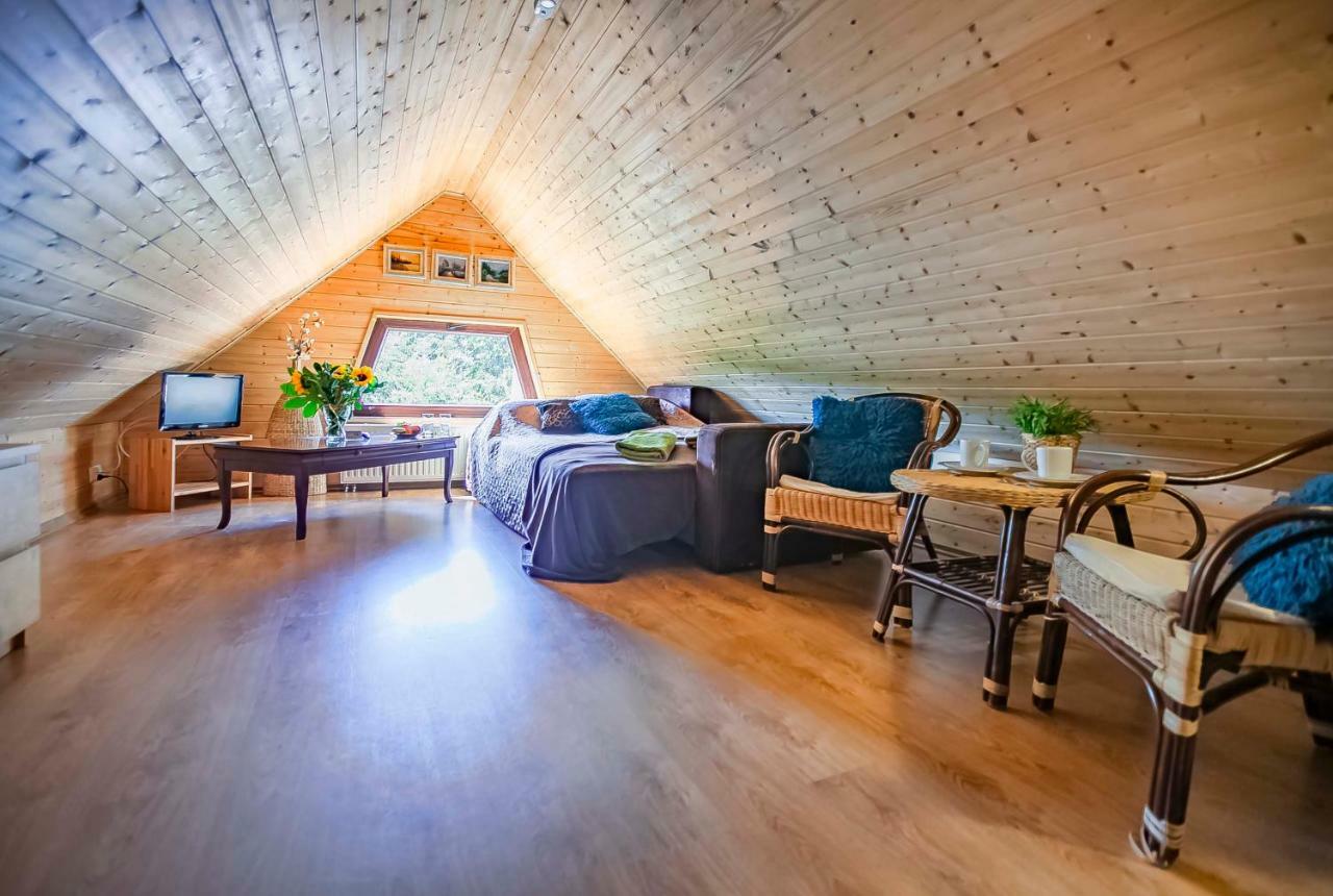 Lesniczowka Wiezyca I Domki Szymbark  Extérieur photo