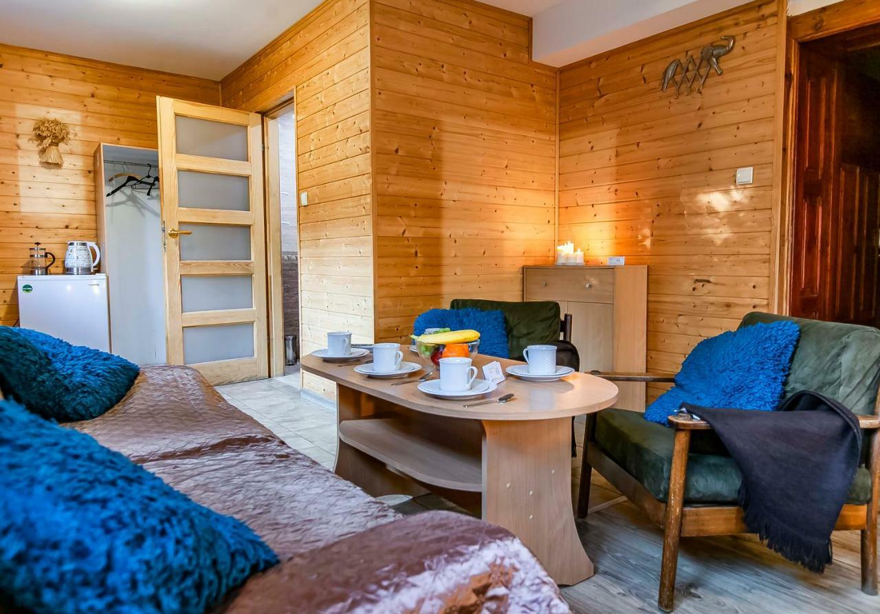 Lesniczowka Wiezyca I Domki Szymbark  Extérieur photo