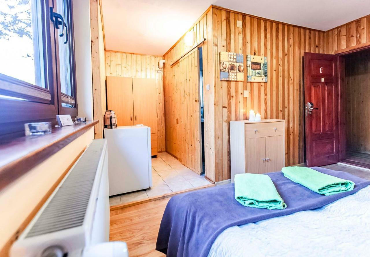 Lesniczowka Wiezyca I Domki Szymbark  Extérieur photo