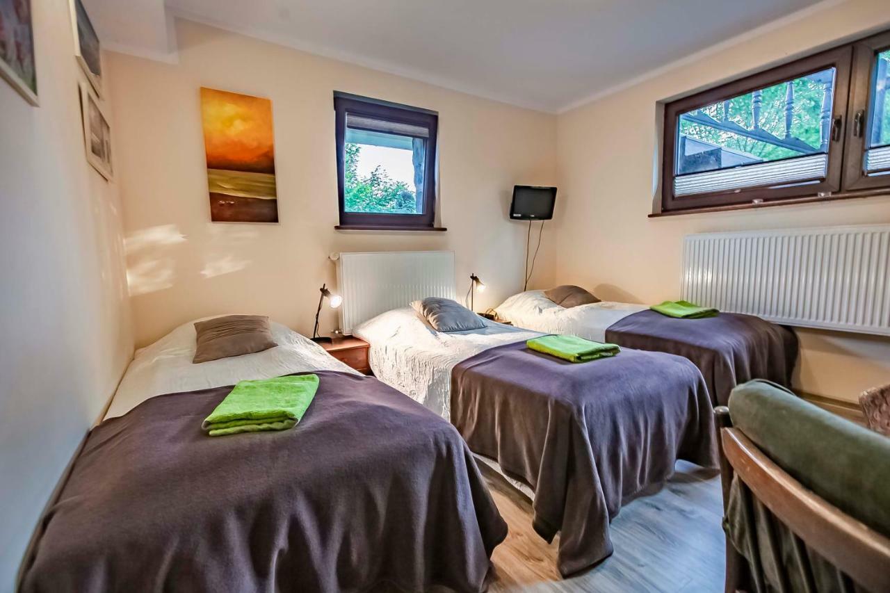 Lesniczowka Wiezyca I Domki Szymbark  Extérieur photo