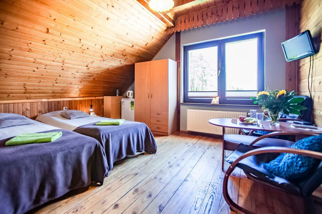 Lesniczowka Wiezyca I Domki Szymbark  Extérieur photo
