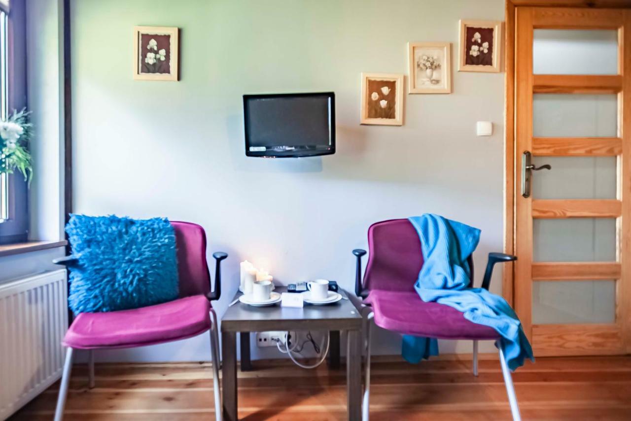 Lesniczowka Wiezyca I Domki Szymbark  Extérieur photo